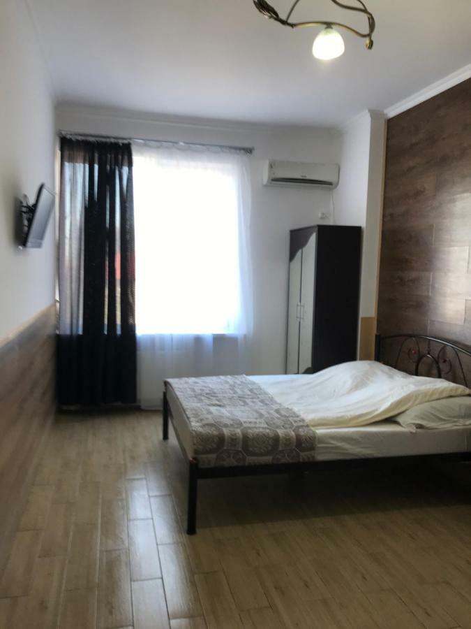 Apartments On Panteleimonovskaya Odessa Ngoại thất bức ảnh